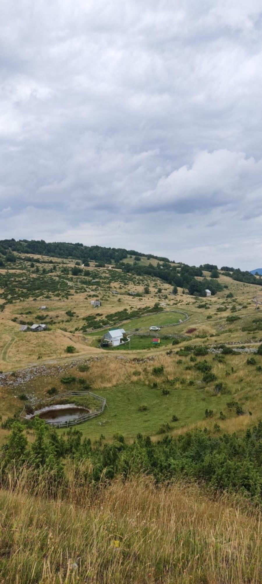 פלוזינה Weekend House In The Piva Nature Park מראה חיצוני תמונה
