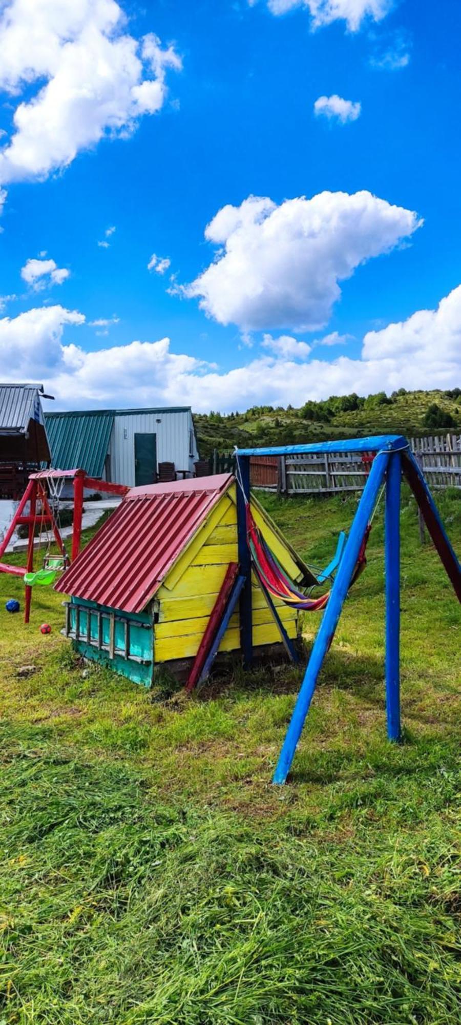 פלוזינה Weekend House In The Piva Nature Park מראה חיצוני תמונה